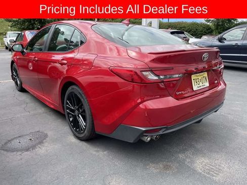 Used 2025 Toyota Camry SE FWD image 5