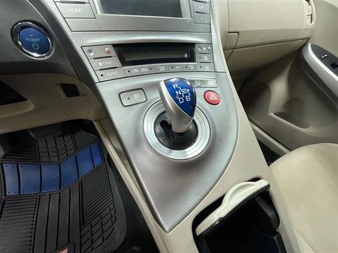 Used 2015 Toyota Prius Two FWD image 14