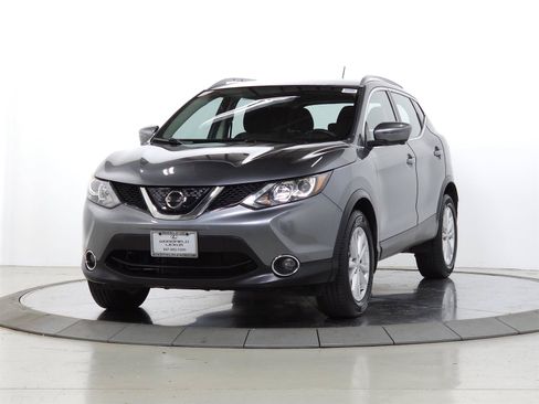 Used 2018 Nissan Rogue Sport SV w/ SV Technology Package AWD/4WD image 3