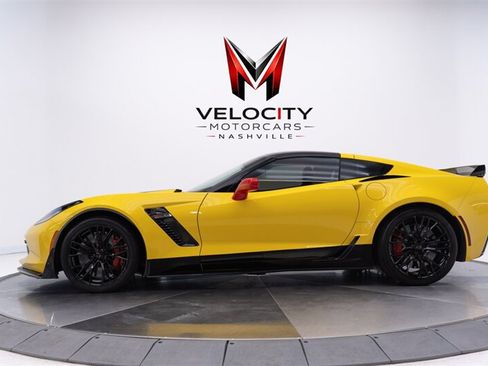 Used 2018 Chevrolet Corvette Z06 RWD image 9