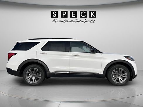 New 2026 Ford Explorer Active w/ Active Comfort Package image 5
