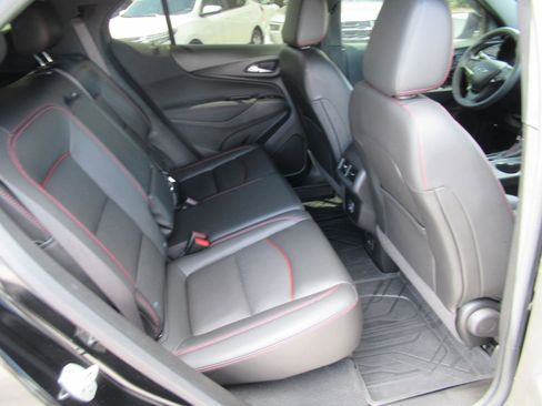 Used 2022 Chevrolet Equinox RS w/ RS Leather Package image 31