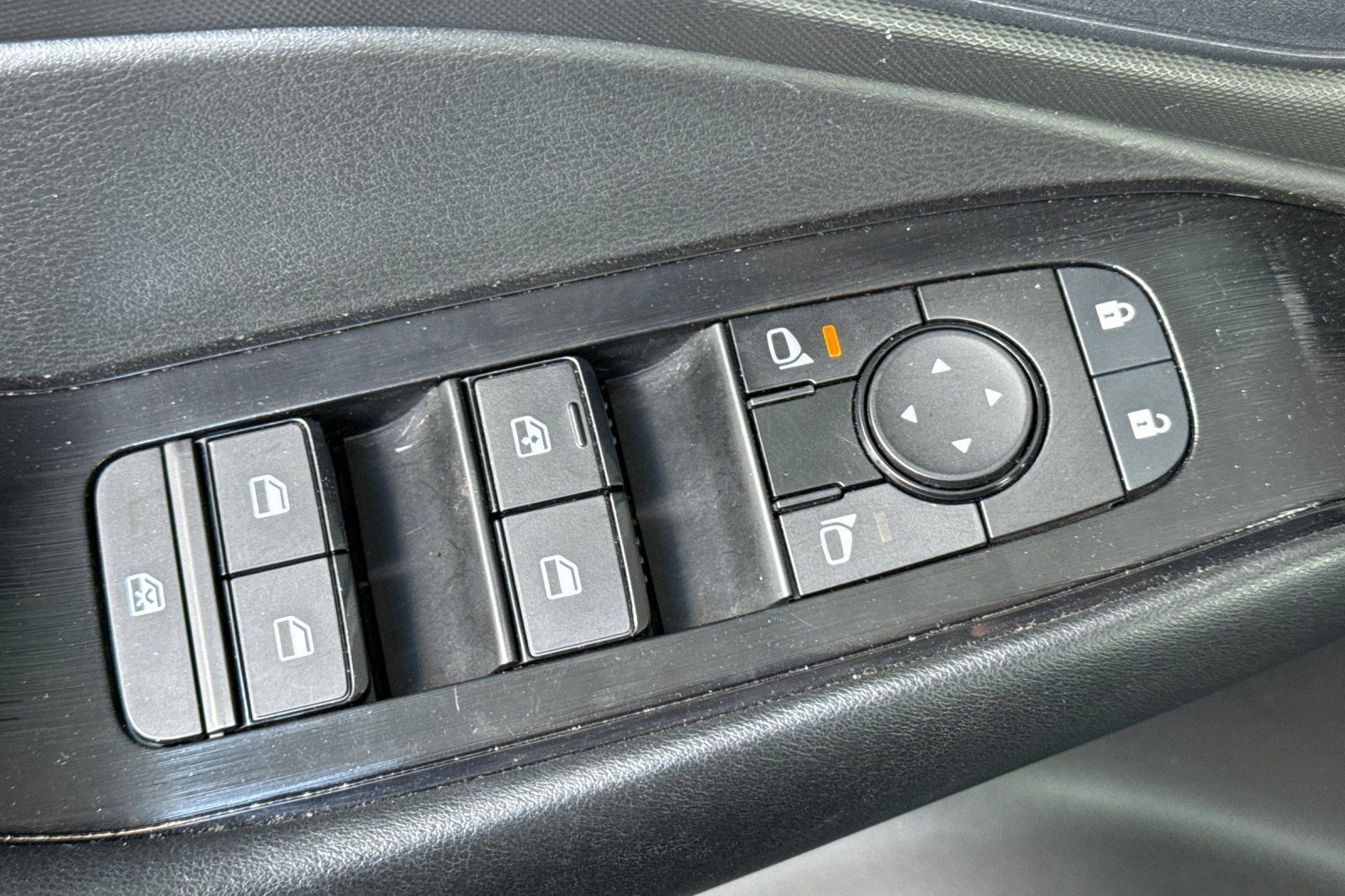 Certified 2024 Nissan Rogue S AWD/4WD image 14