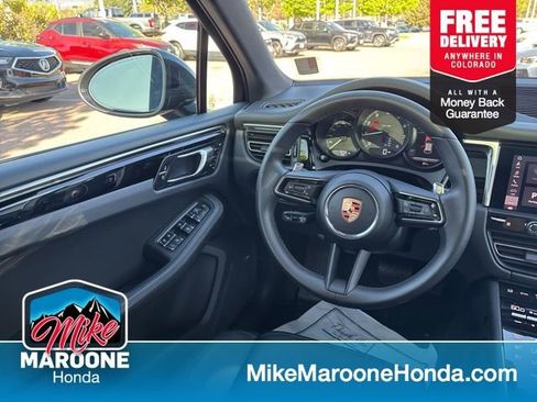 Used 2024 Porsche Macan AWD/4WD image 25