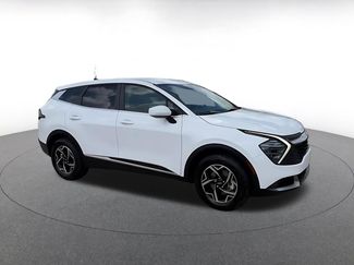 Used 2025 Kia Sportage LX video 2