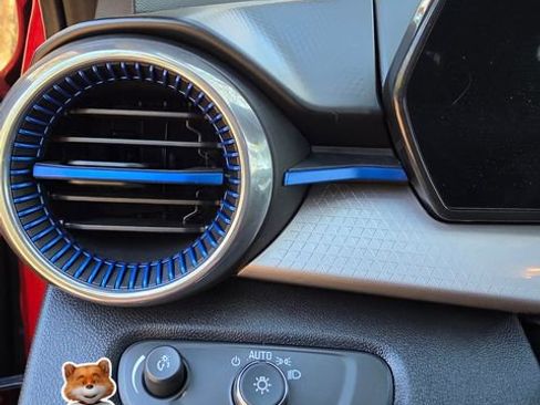 Used 2024 Chevrolet Trax LT w/ Driver Confidence Package image 15