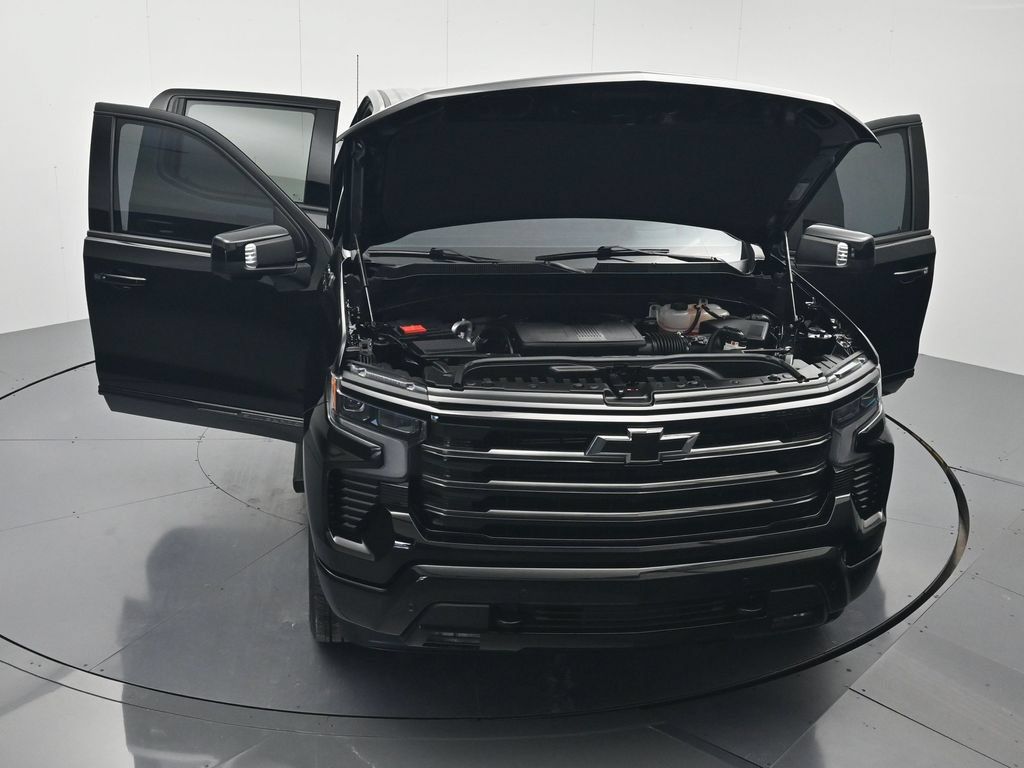 Used 2026 Chevrolet Silverado 1500 High Country w/ Midnight Edition AWD/4WD image 47