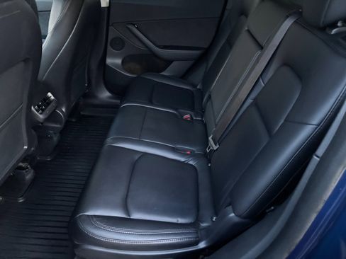 Used 2023 Tesla Model Y Long Range image 13