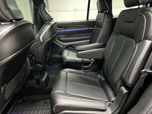 Used 2024 Jeep Grand Cherokee L Overland w/ Advanced Protech Group III AWD/4WD image 26