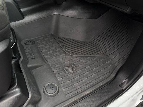 Used 2024 RAM 3500 Tradesman w/ Convenience Group image 20