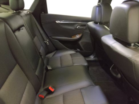 Used 2014 Chevrolet Impala LT FWD image 19