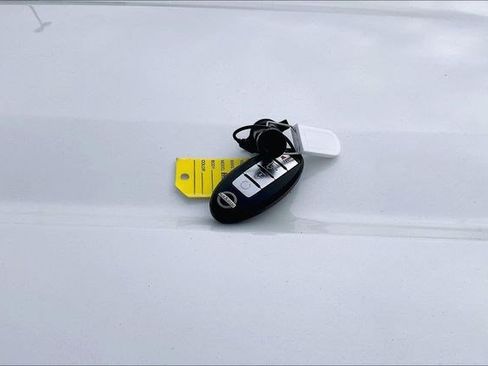 Used 2023 Nissan Armada SV image 12