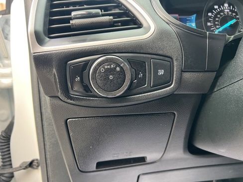 Used 2023 Ford Edge SEL image 24