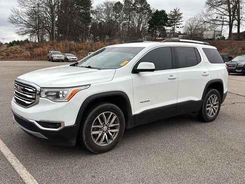 Used 2019 GMC Acadia SLE w/ Driver Alert Package I image 1