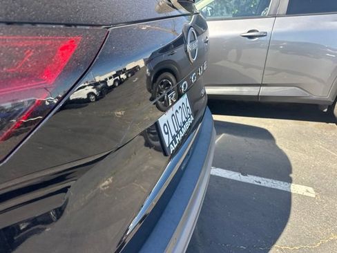 Certified 2023 Nissan Rogue SV FWD image 4