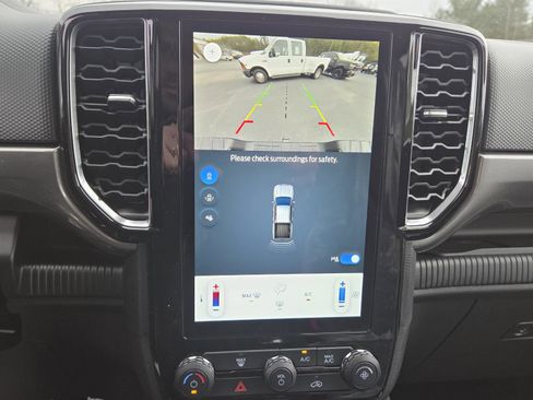 New 2025 Ford Ranger XLT w/ FX4 Off-Road Package image 15