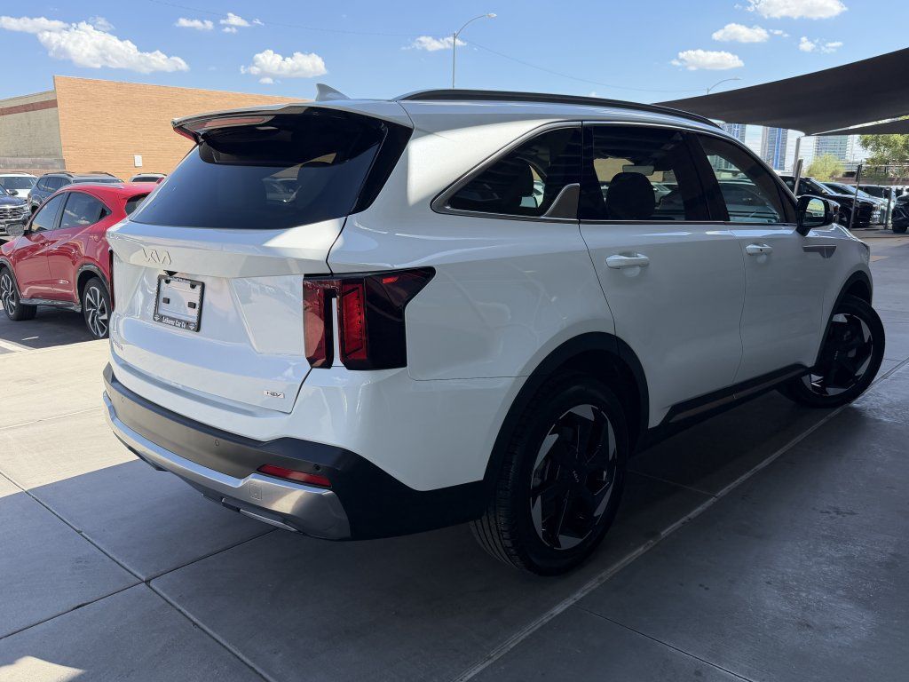 Used 2025 Kia Sorento EX w/ EX Panoramic Sunroof Package AWD/4WD image 4