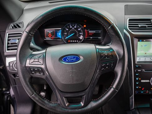 Used 2017 Ford Explorer Sport image 14
