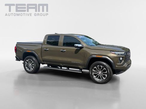 Used 2023 GMC Canyon Denali AWD/4WD image 1