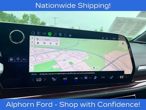 Used 2024 Chevrolet Traverse Z71 w/ Enhanced Driving Package AWD/4WD image 22