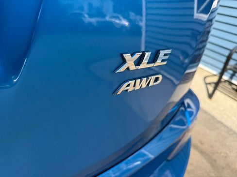 Used 2016 Toyota RAV4 XLE AWD/4WD image 38