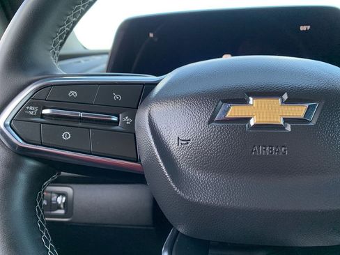 Used 2025 Chevrolet Traverse LT AWD/4WD image 18
