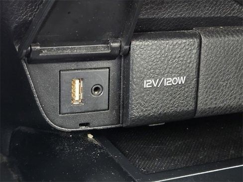 Used 2019 Toyota Camry SE image 21