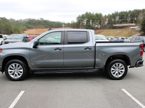 Used 2020 Chevrolet Silverado 1500 Custom w/ Custom Convenience Package image 6