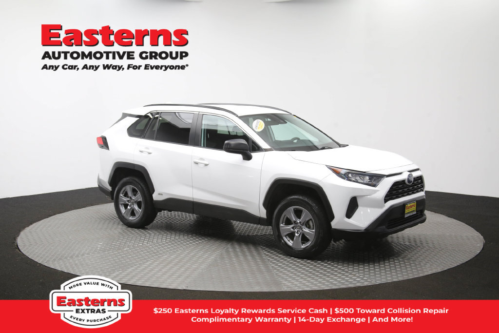 Used 2022 Toyota RAV4 LE AWD/4WD image 50