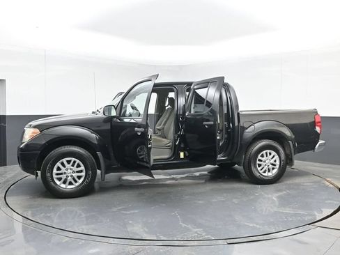 Used 2015 Nissan Frontier SV AWD/4WD image 48