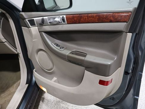 Used 2007 Chrysler Pacifica Touring image 24