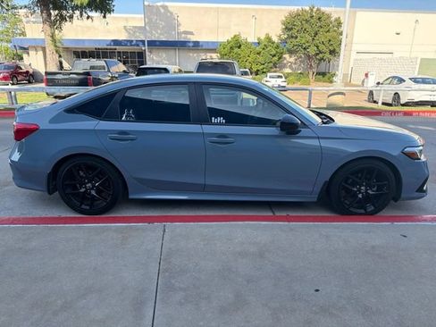 Used 2024 Honda Civic Sport image 4