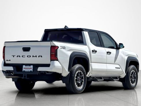 Used 2024 Toyota Tacoma TRD Off-Road w/ TRD Off Road Upgrade Package AWD/4WD image 5