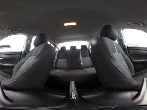 Used 2025 Nissan Sentra SV image 40