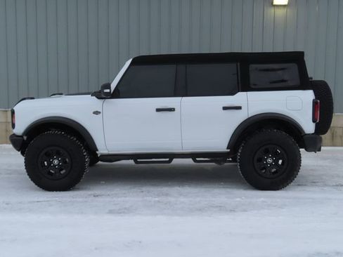 Used 2024 Ford Bronco Wildtrak image 8