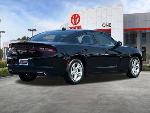 Used 2023 Dodge Charger SXT RWD image 4