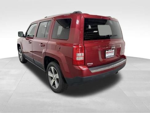Used 2017 Jeep Patriot High Altitude FWD image 11
