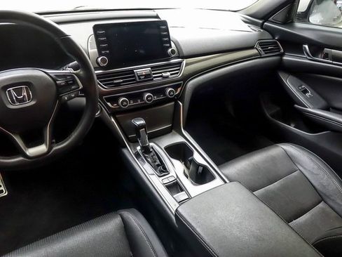 Used 2019 Honda Accord Sport image 13