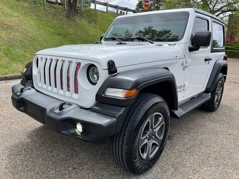 Used 2019 Jeep Wrangler Sport AWD/4WD image 29