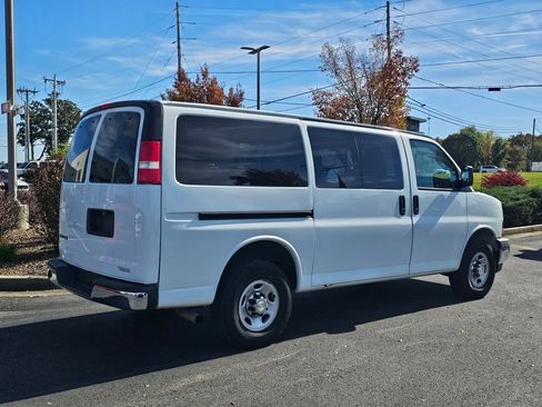 Used 2019 Chevrolet Express 3500 LT w/ LT Preferred Equipment Group image 5