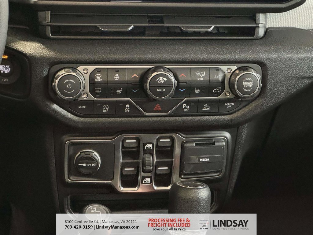 New 2026 Jeep Gladiator Sport AWD/4WD image 23