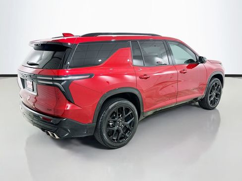 Used 2025 Chevrolet Traverse RS AWD/4WD image 7