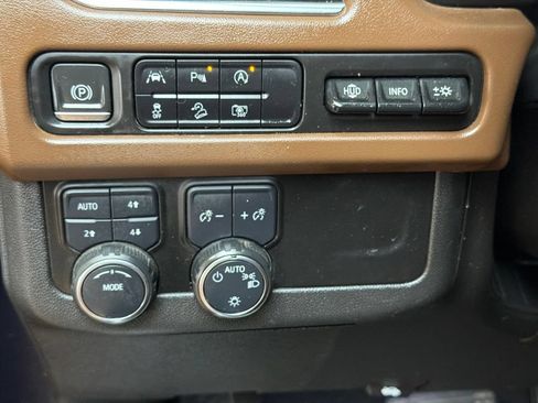 Used 2023 Chevrolet Suburban High Country AWD/4WD image 26