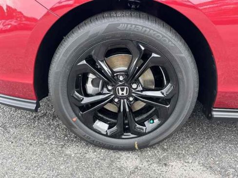 New 2025 Honda Accord SE image 32