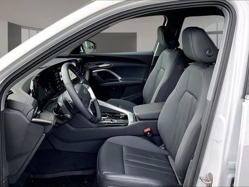 Used 2025 Audi Q5 Premium w/ Convenience Package AWD/4WD image 21