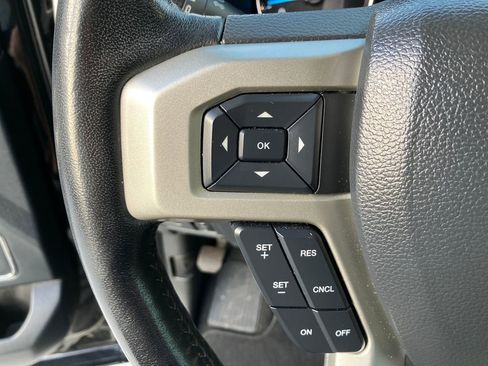 Certified 2022 Ford F250 Lariat w/ Lariat Ultimate Package image 17