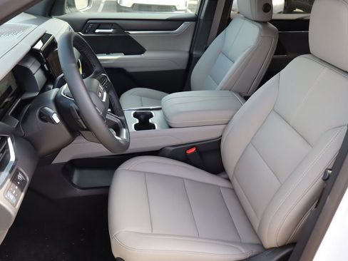 New 2026 GMC Acadia Elevation w/ Elevation Premium Package AWD/4WD image 12