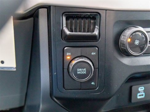 Used 2023 Ford F150 XLT image 29