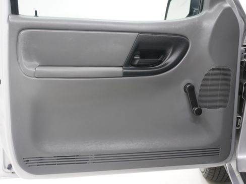 Used 2010 Ford Ranger XL RWD image 12