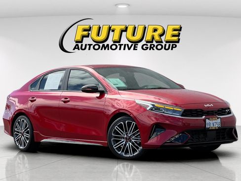 Used 2022 Kia Forte GT w/ GT2 Package FWD image 2